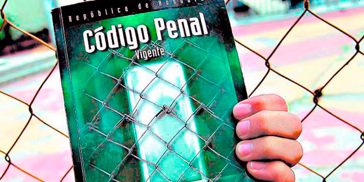 Ejecutivo remite observaciones sobre el nuevo Código Penal y espera ampliación de vacatio legis