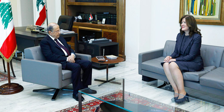 Juez en Líbano prohíbe entrevistar a embajadora de EEUU