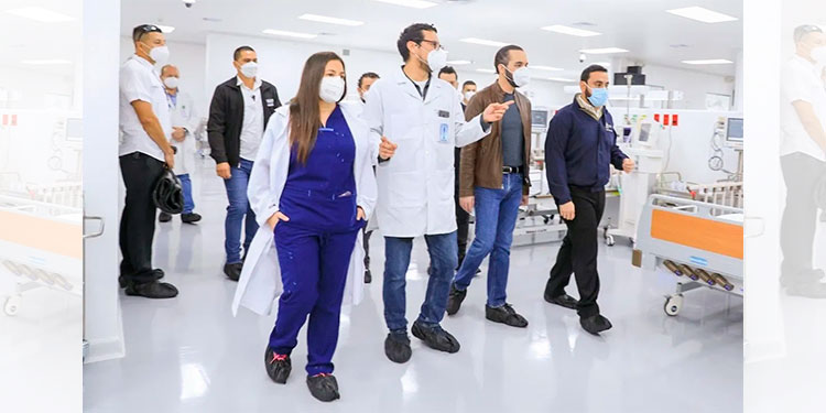 El Salvador pone a funcionar hospital para COVID-19