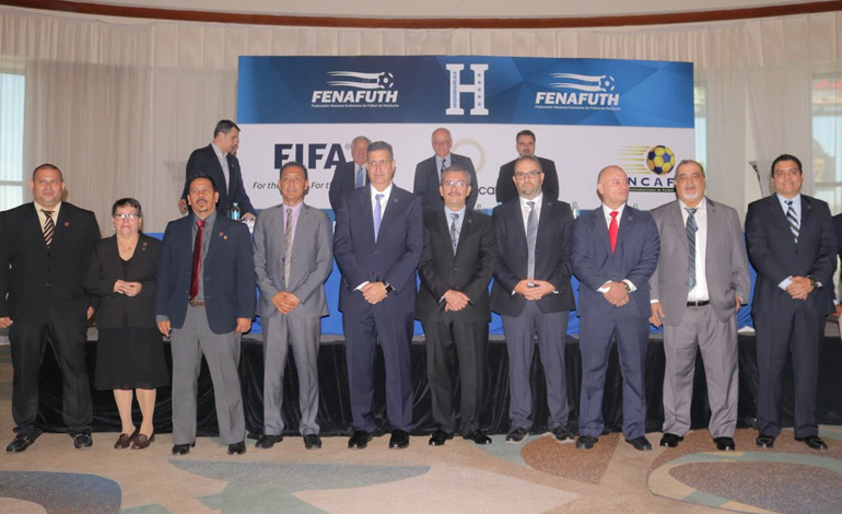 Honduras recibirá millonaria ayuda de FIFA para enfrentar el COVID-19