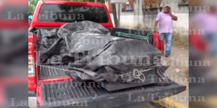 Familias se enfrentan en SPS por entrega equivocada de cadáveres