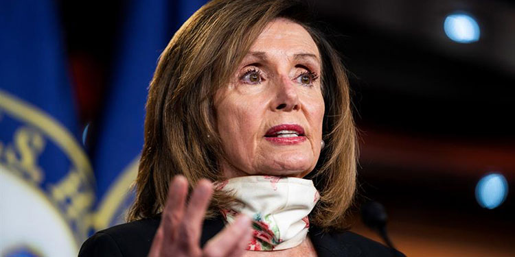 Pelosi pregunta a Trump sobre fuerzas no identificadas cerca de Casa Blanca