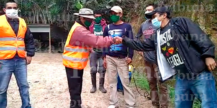  Así recibieron a paciente curado de COVID-19 en Intibucá (Video)
