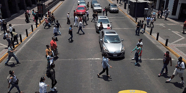 Con tres metros de distancia se reduce 50% el riesgo de contagio por COVID-19