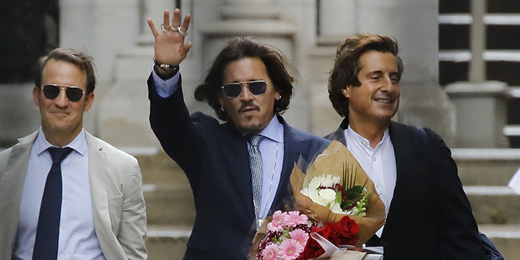 Depp intenta demostrar la violencia de su exesposa en su juicio por difamación