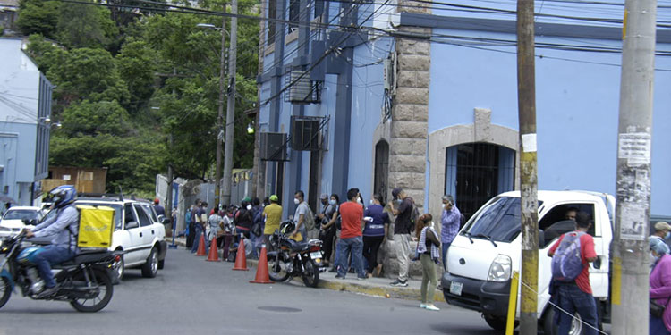 Bajan contagios en la capital y Puerto Cortés