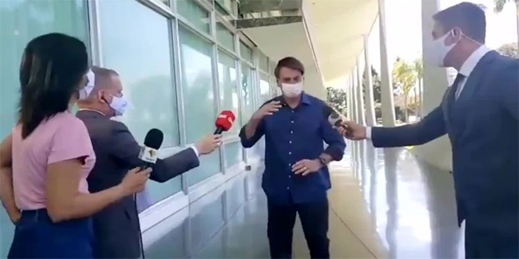 Demandarán a Bolsonaro por poner en riesgo a periodistas
