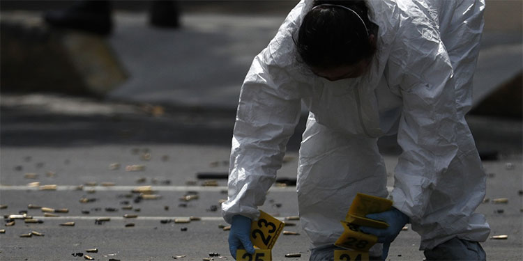Un hombre es asesinado por dos mujeres con las que andaba