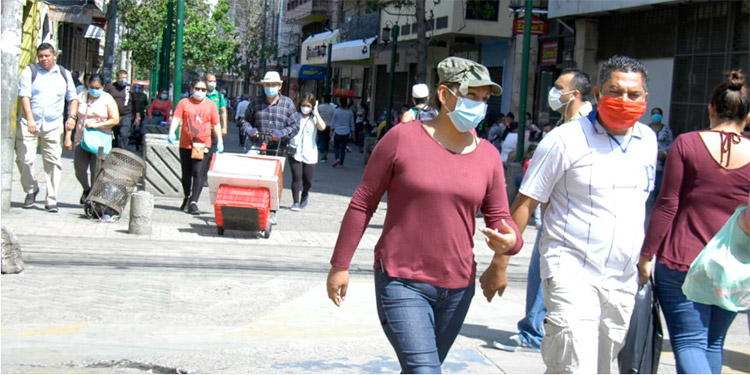 Economistas demandan que crisis sanitaria sea manejada por profesionales expertos