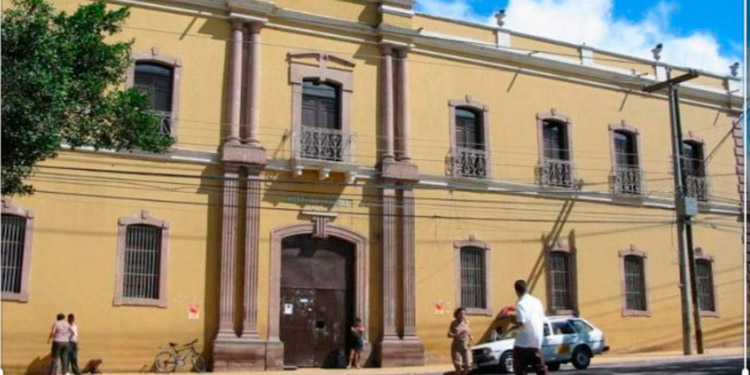 El papel del Estado en la construcción y el sostenimiento de los hospitales en Honduras un problema histórico