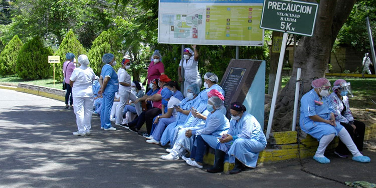 52 empleados del Hospital del Tórax portan el virus