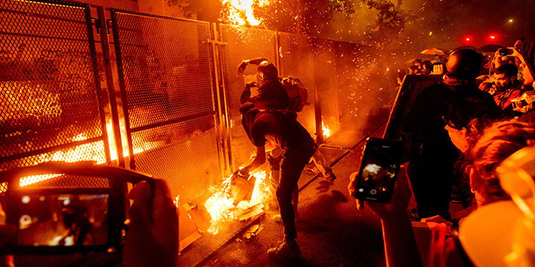 Protestas violentas en EE. UU