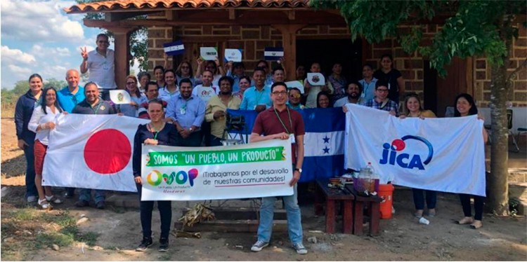 Significativos logros del Proyecto OVOP destacan ex becarios de JICA