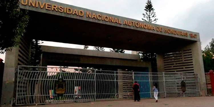 Miedo y tristeza entre universitarios hondureños confinados por la COVID-19