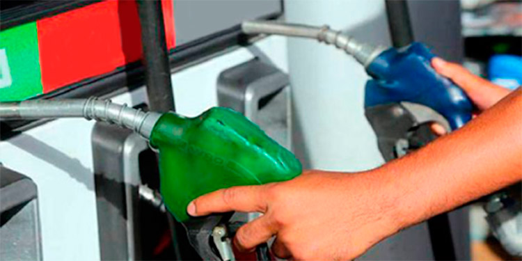 Vigente la décima alza consecutiva a combustibles