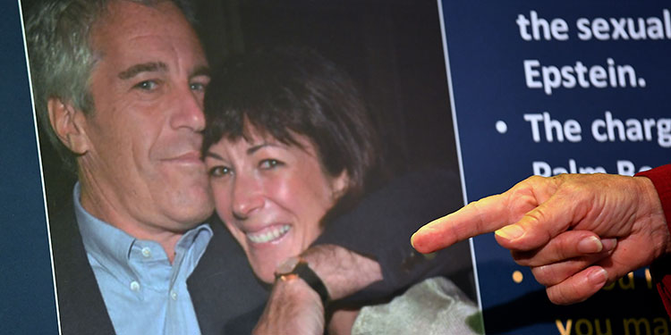 Tribunal de EEUU revela correos electrónicos entre Maxwell y Epstein