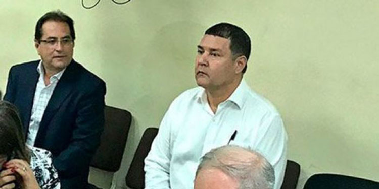 Niegan cambio de medidas a exviceministro de Salud