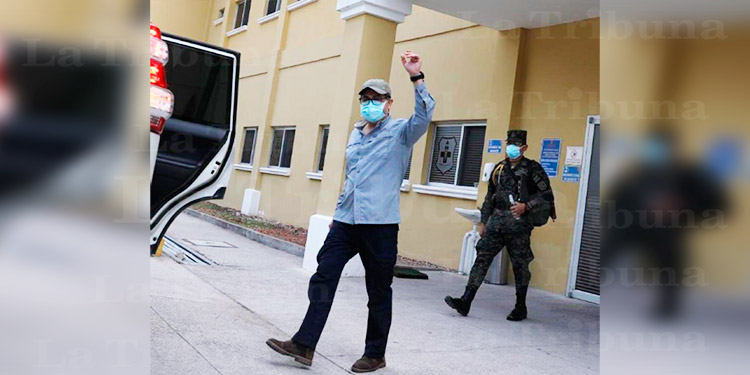 Presidente Hernández es dado de alta tras recuperarse del COVID-19
