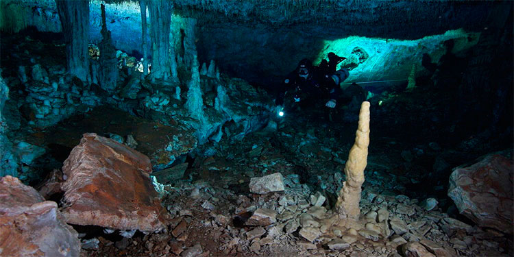 Hallan minas submarinas en México