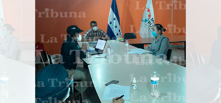 Exdirectora de Invest-H comparece ante el MP por caso Hospitales Móviles