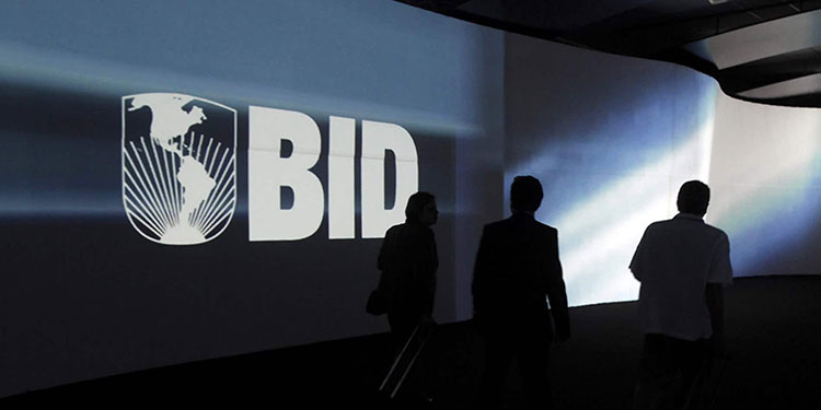 Respaldan postergar elección del nuevo presidente del BID