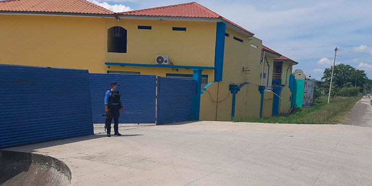 Cierran dos moteles que operaban sin autorización