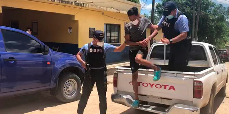 Detenido por ultimar a homosexual para robarle