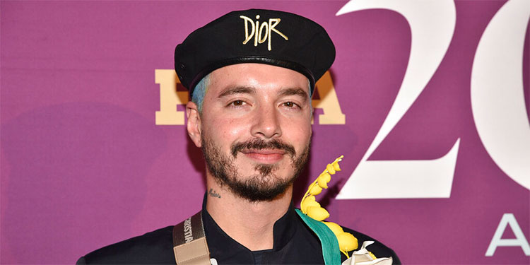J Balvin dice que se está recuperando de coronavirus