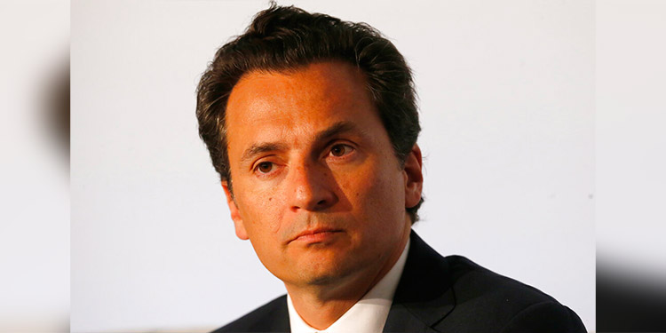 Exfuncionario señala a expresidente de México por sobornos