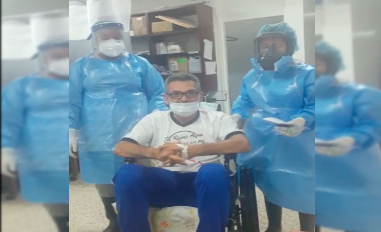 Roger Espinoza DT del Olancho FC tuvo la estrategia para vencer el coronavirus