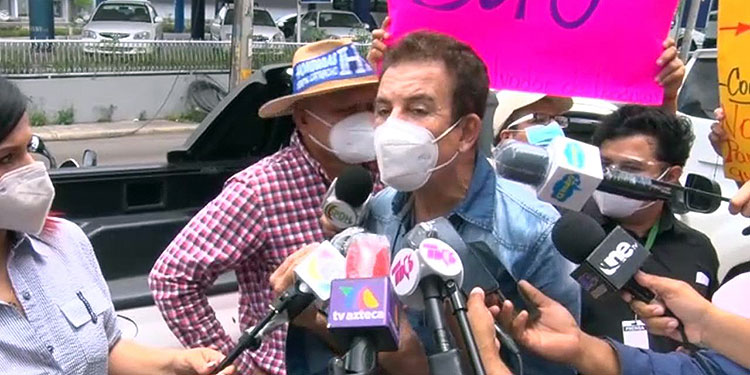 Nasralla pide al CNE la inmediata inscripción