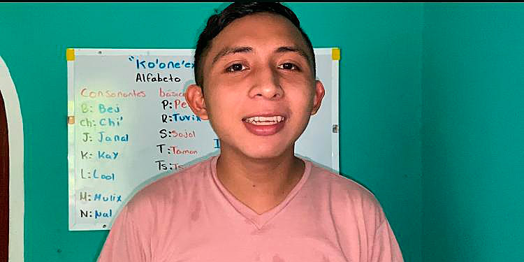 Santos Tuz, el tiktoker mexicano que enseña maya