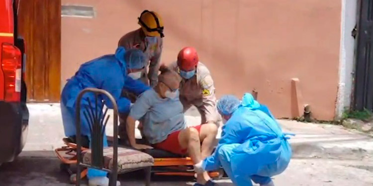 Servicio de 911 destaca labor de su personal tras atender anciana (Video)