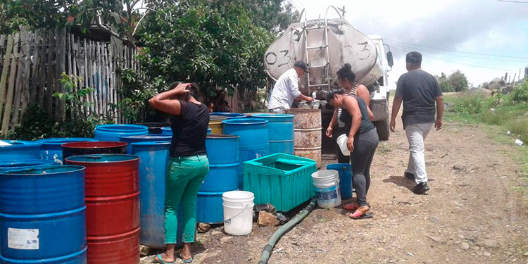 Pese a tormentas 70 colonias están sin agua potable