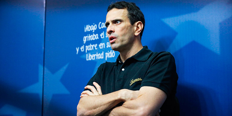 Capriles rechaza el ‘régimen autoritario’ y una oposición ‘que hace lo mismo’
