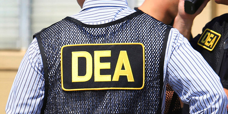 Agente de la DEA admite confabulación con cártel