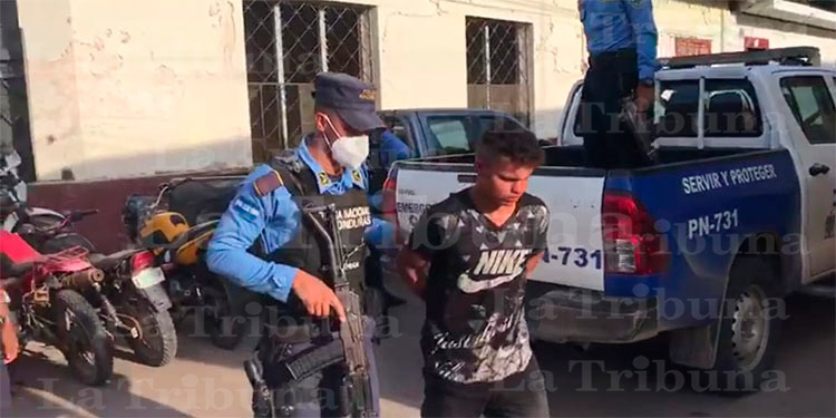 Ultiman a tres personas en Olanchito, detienen a un sospechoso