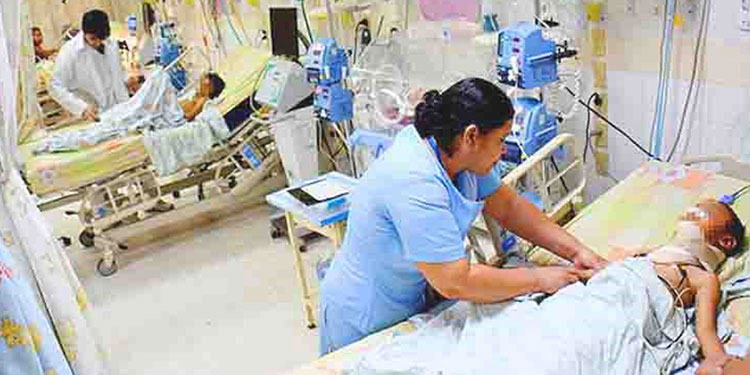 46 pacientes de COVID-19 están internos en el HEU