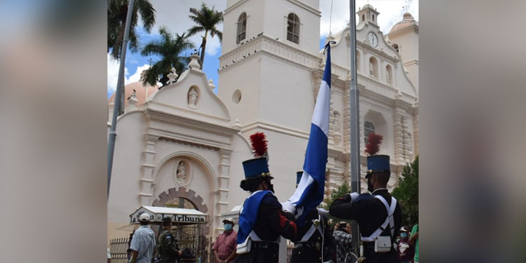 “Catrachos” de fiesta en Día de Independencia