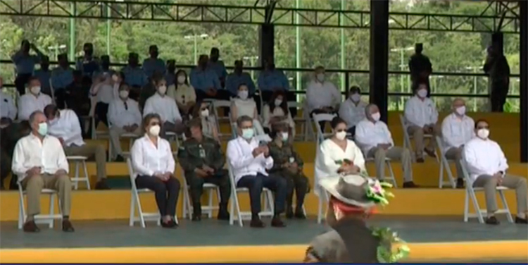 FFAA celebran a la patria con una ceremonia en el Campo de Parada Marte