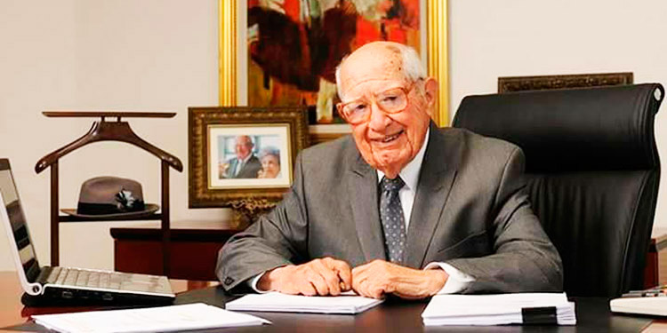 Jorge Bueso Arias cumple 101 años de edad llenos de éxitos
