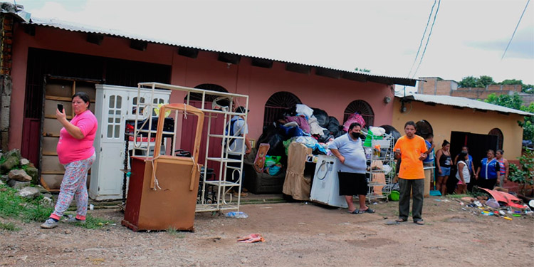 Lluvias dejan dos mujeres muertas y 500 damnificados