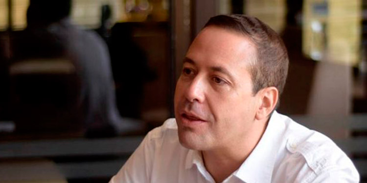 Libre decide ir a elecciones primarias anuncia Carlos Eduardo Reina