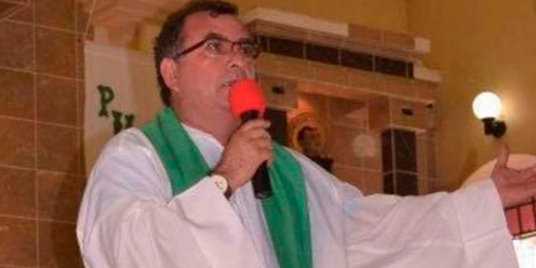 El primer sacerdote católico muerto por el COVID-19: Padre Mario Adín Cruz Zaldívar
