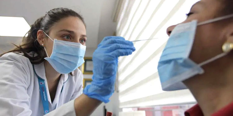 Prueba de antígeno es muy útil, según científico hondureño