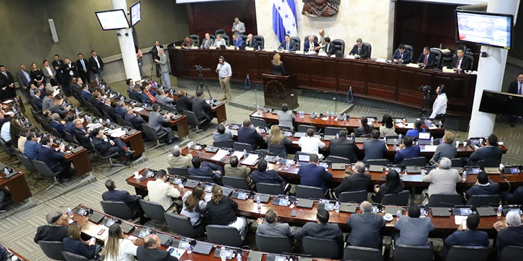Secretaría del CN recibe dictamen de nueva Ley Electoral