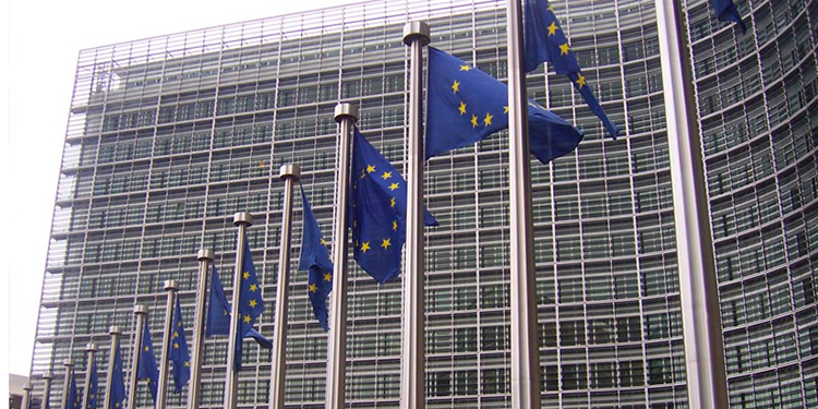 UE amenaza a Reino Unido con acción legal por proyecto de ley sobre Brexit
