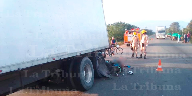 Dos muertos deja accidente de tránsito en la carretera CA-13