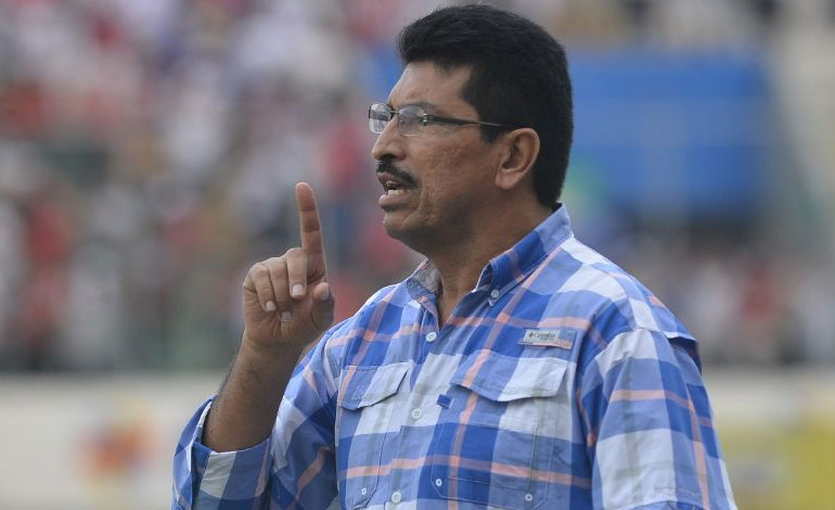 Carlos Martínez preocupado por los largos viajes a la capital