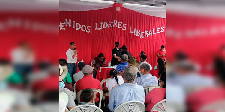 Fabiola Abudoj visita Reitoca con su mensaje de unidad